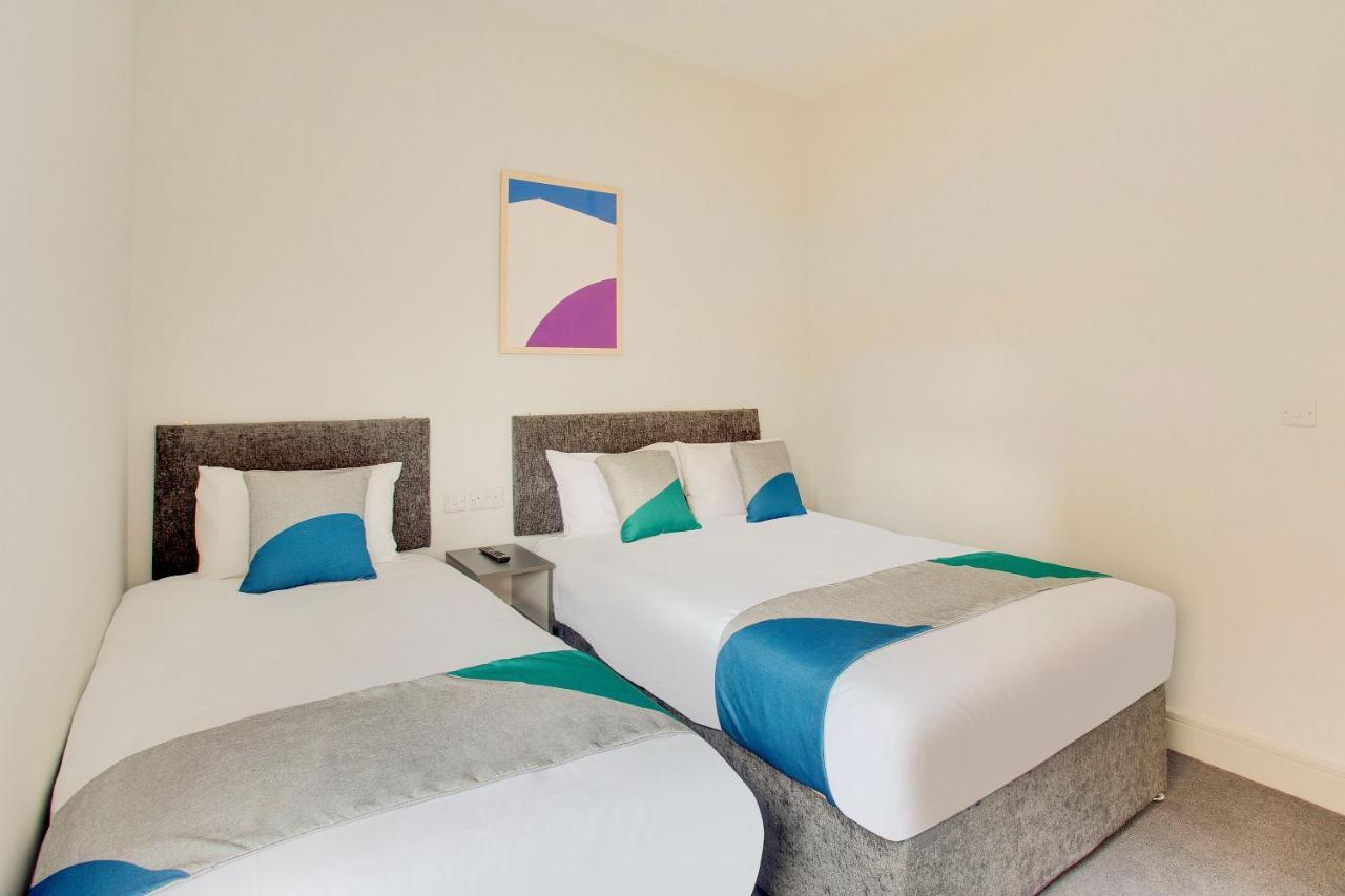 Civic Hotel Hounslow Buitenkant foto