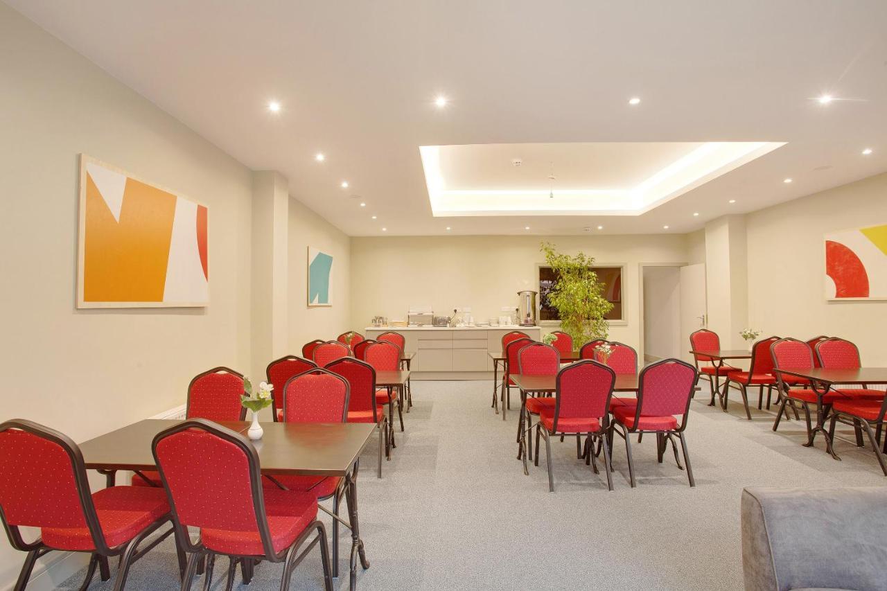 Civic Hotel Hounslow Buitenkant foto
